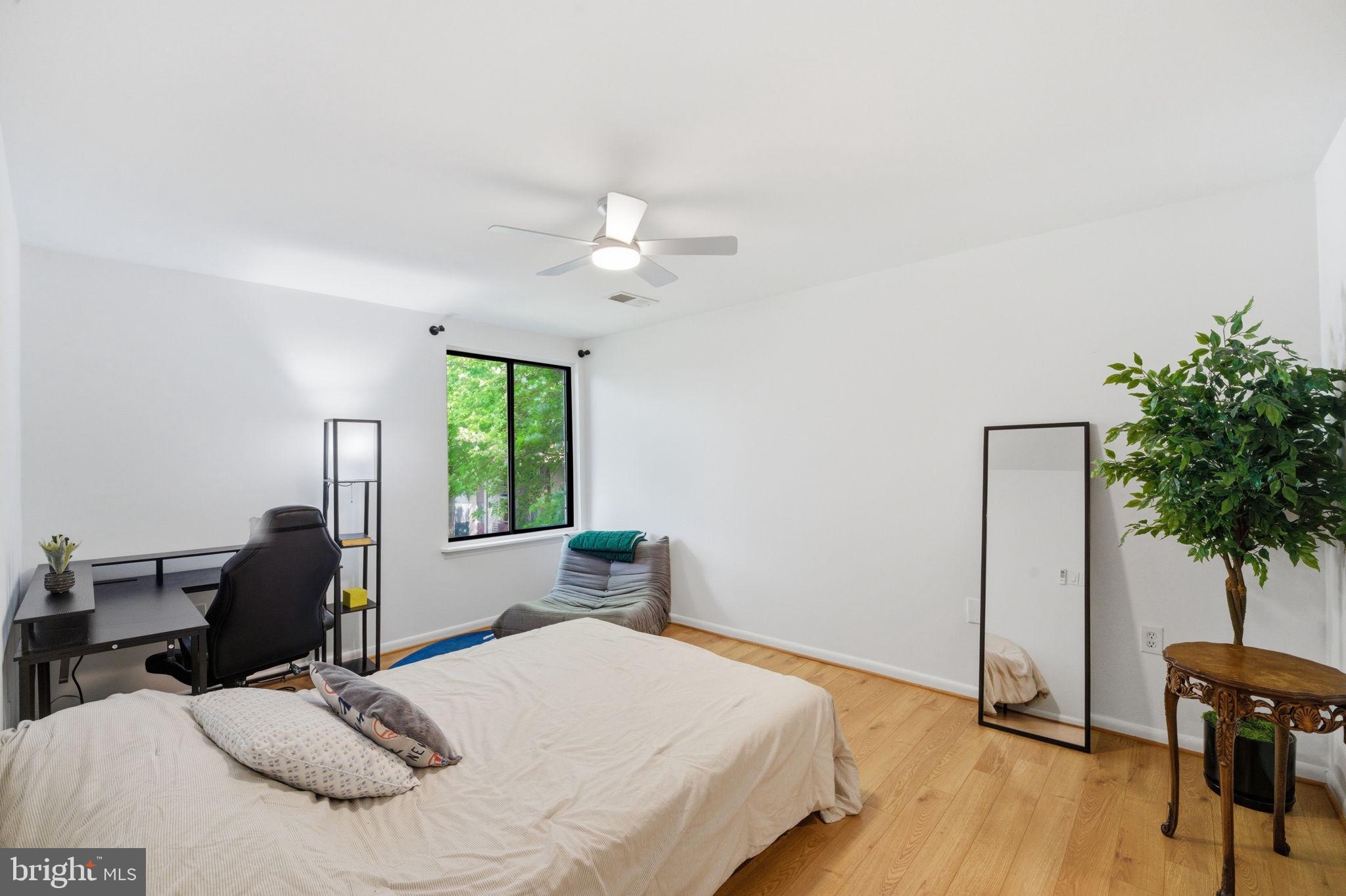 FAIRFIELD COMMONS - Residential