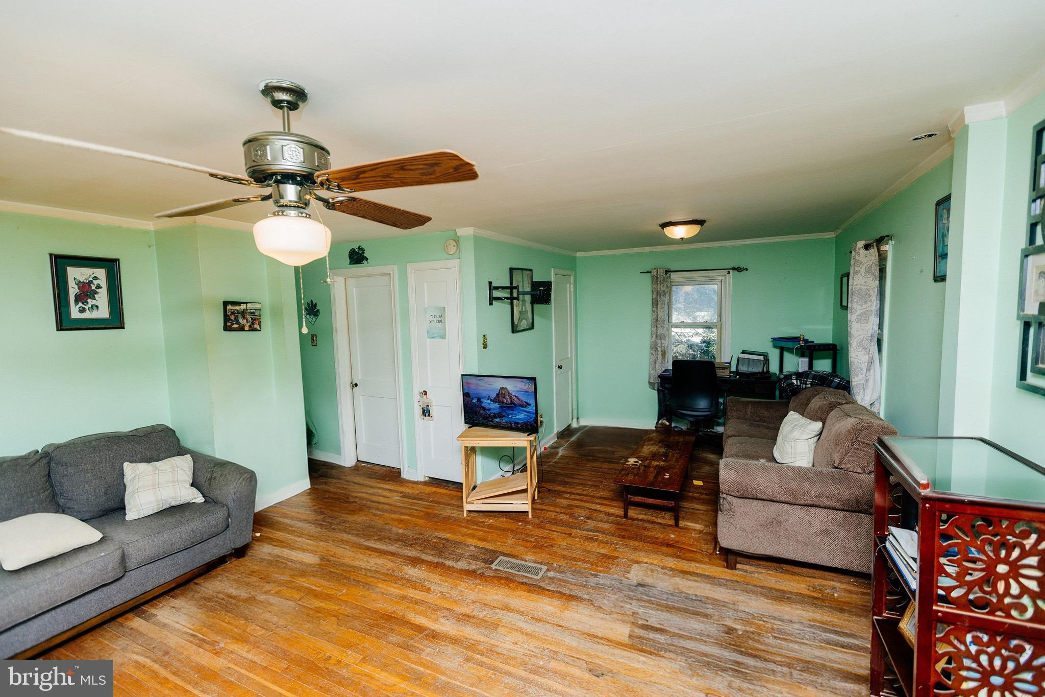 YARDLEY TERR - Residential