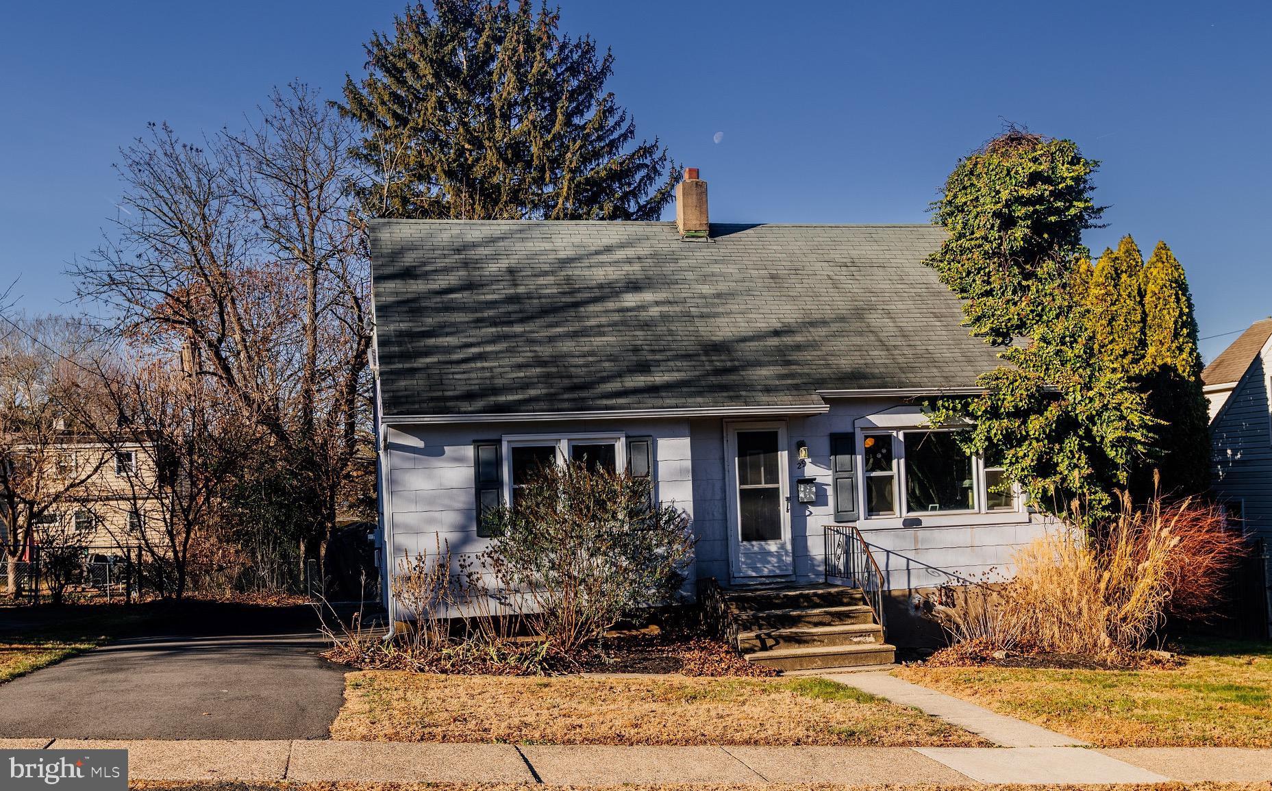 YARDLEY TERR - Residential