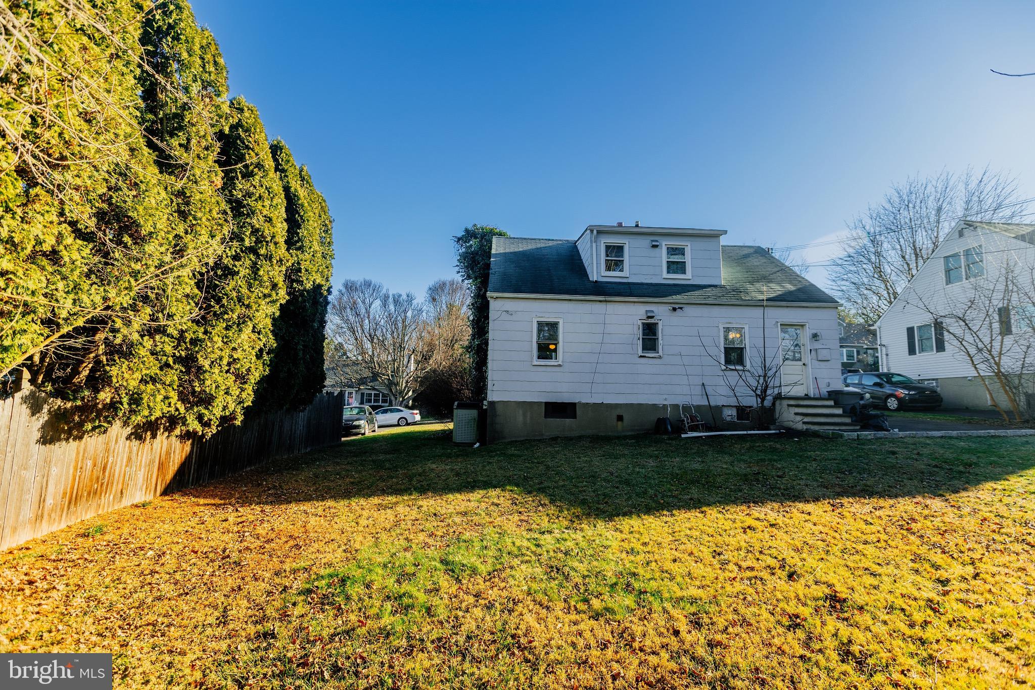 YARDLEY TERR - Residential