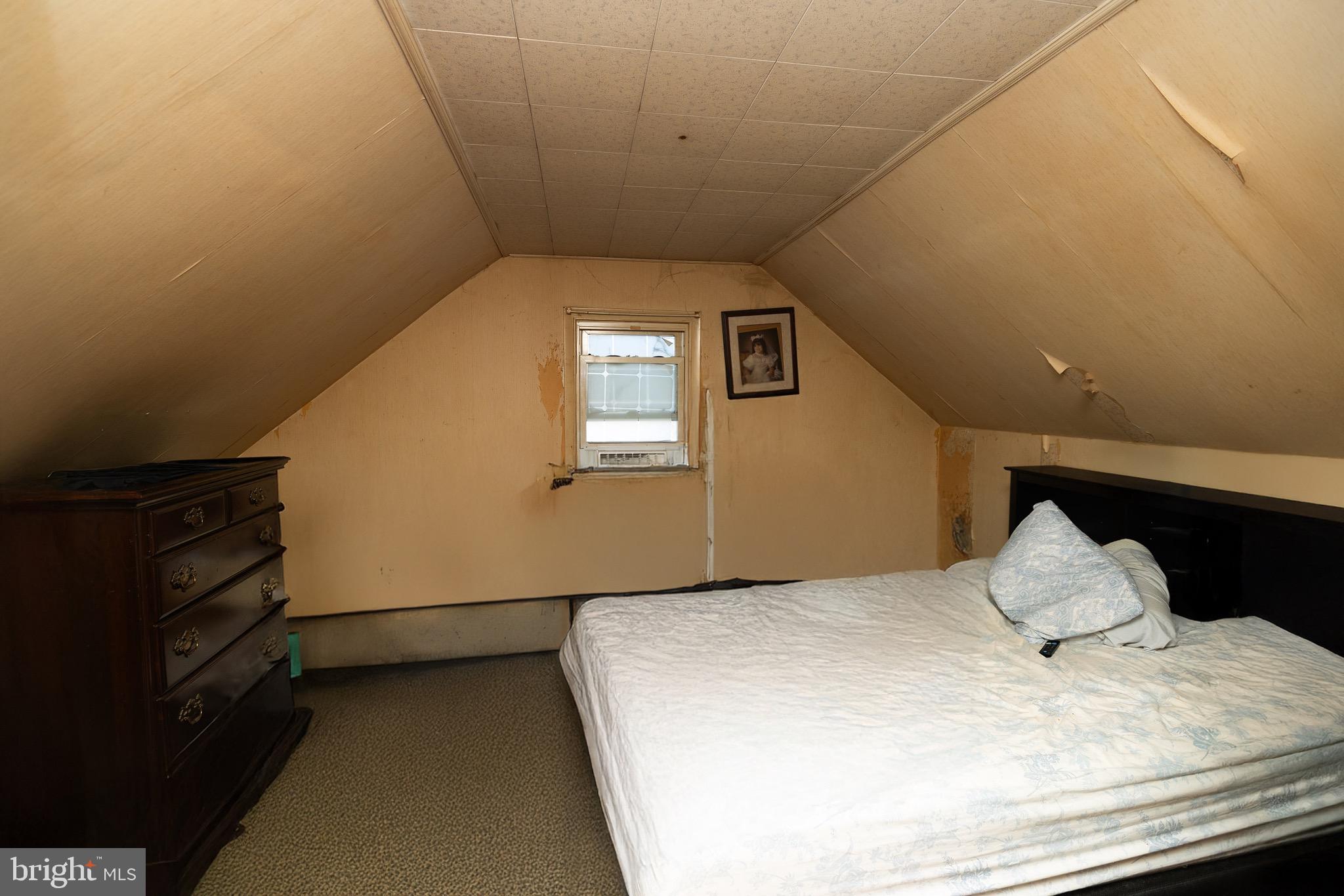 YARDLEY TERR - Residential