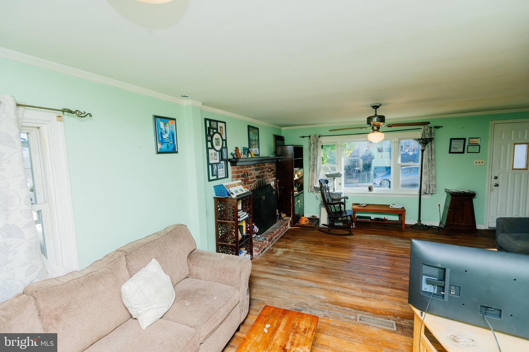 YARDLEY TERR - Residential