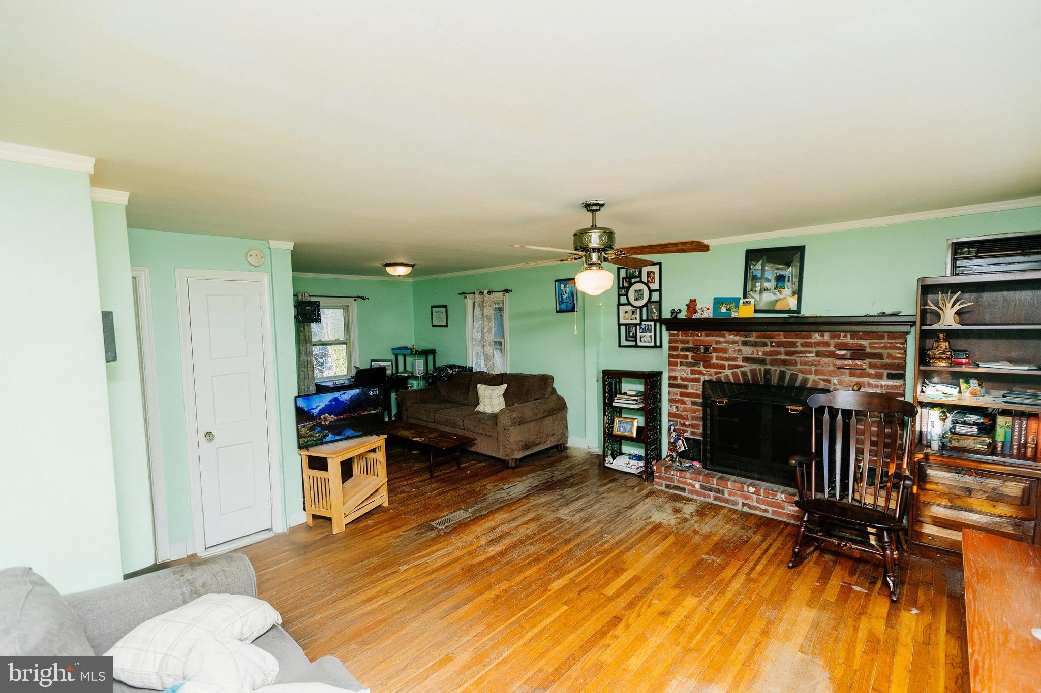 YARDLEY TERR - Residential