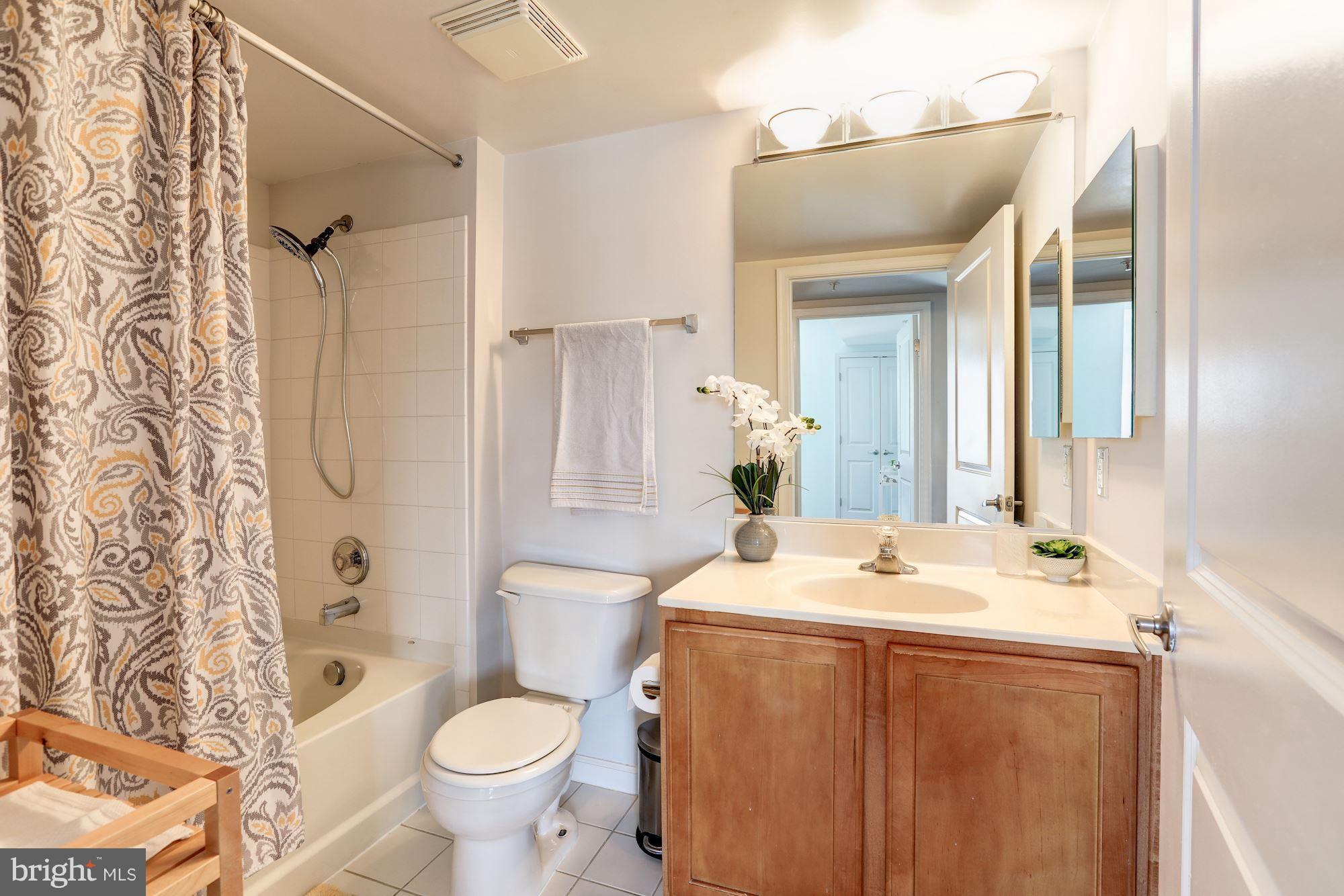 ARORA HILLS - Residential