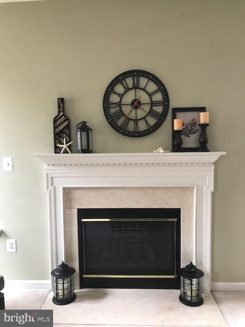 THE VILLAGES AT BRISTOL - Residential Lease