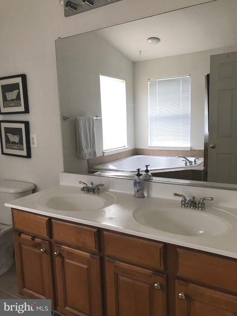 THE VILLAGES AT BRISTOL - Residential Lease