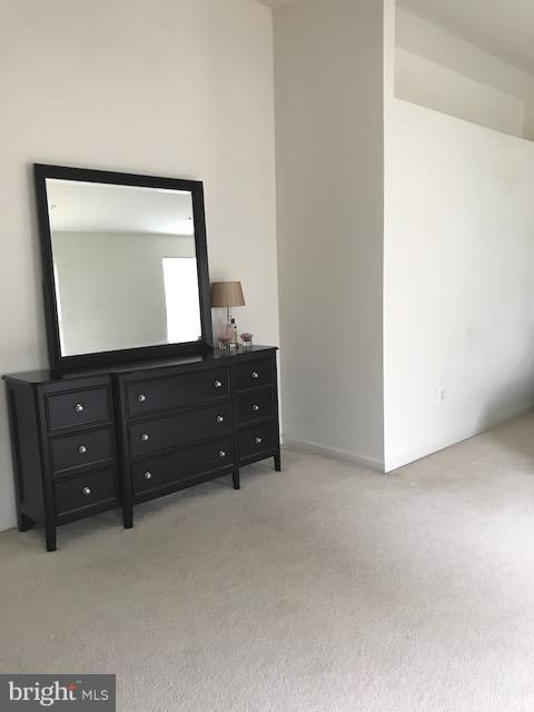 THE VILLAGES AT BRISTOL - Residential Lease