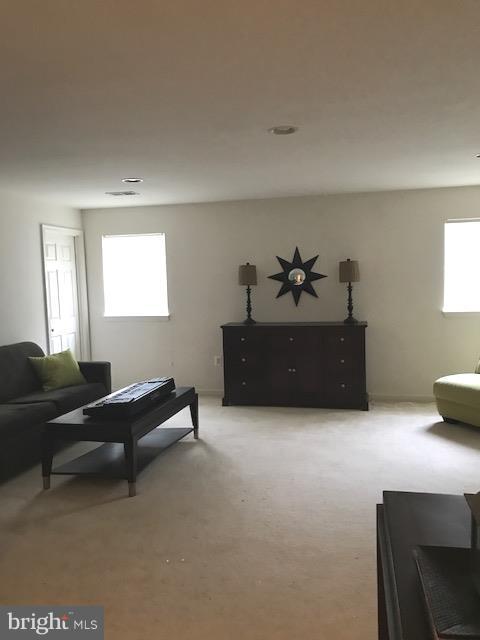 THE VILLAGES AT BRISTOL - Residential Lease