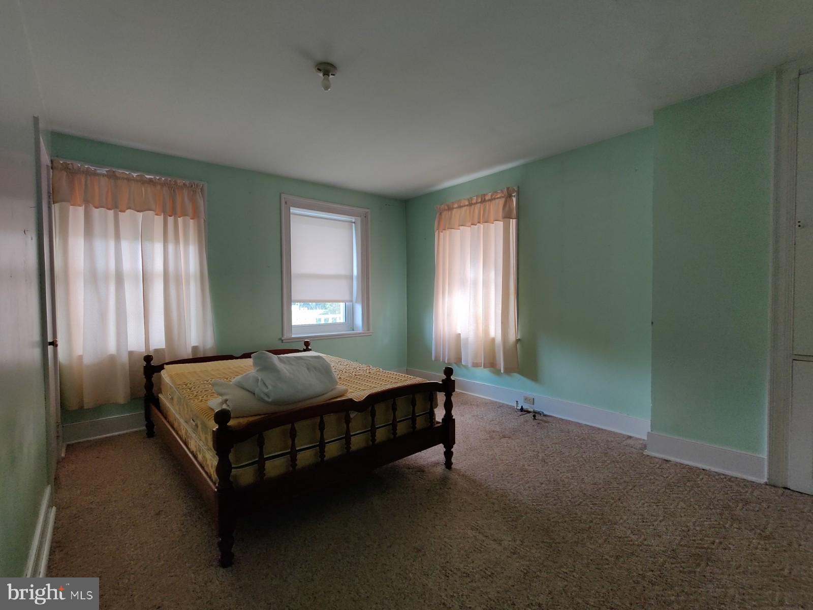 ANTRIM - Commercial Sale