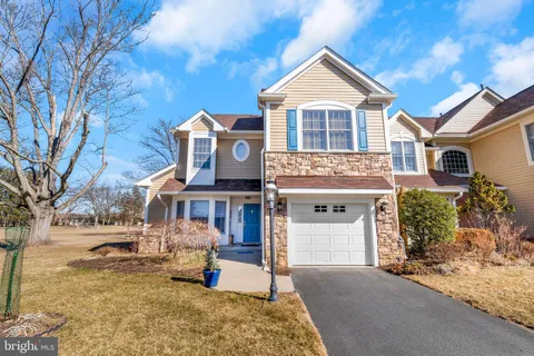7 Green Leaf Court, Princeton, NJ MLS: NJMX2008584