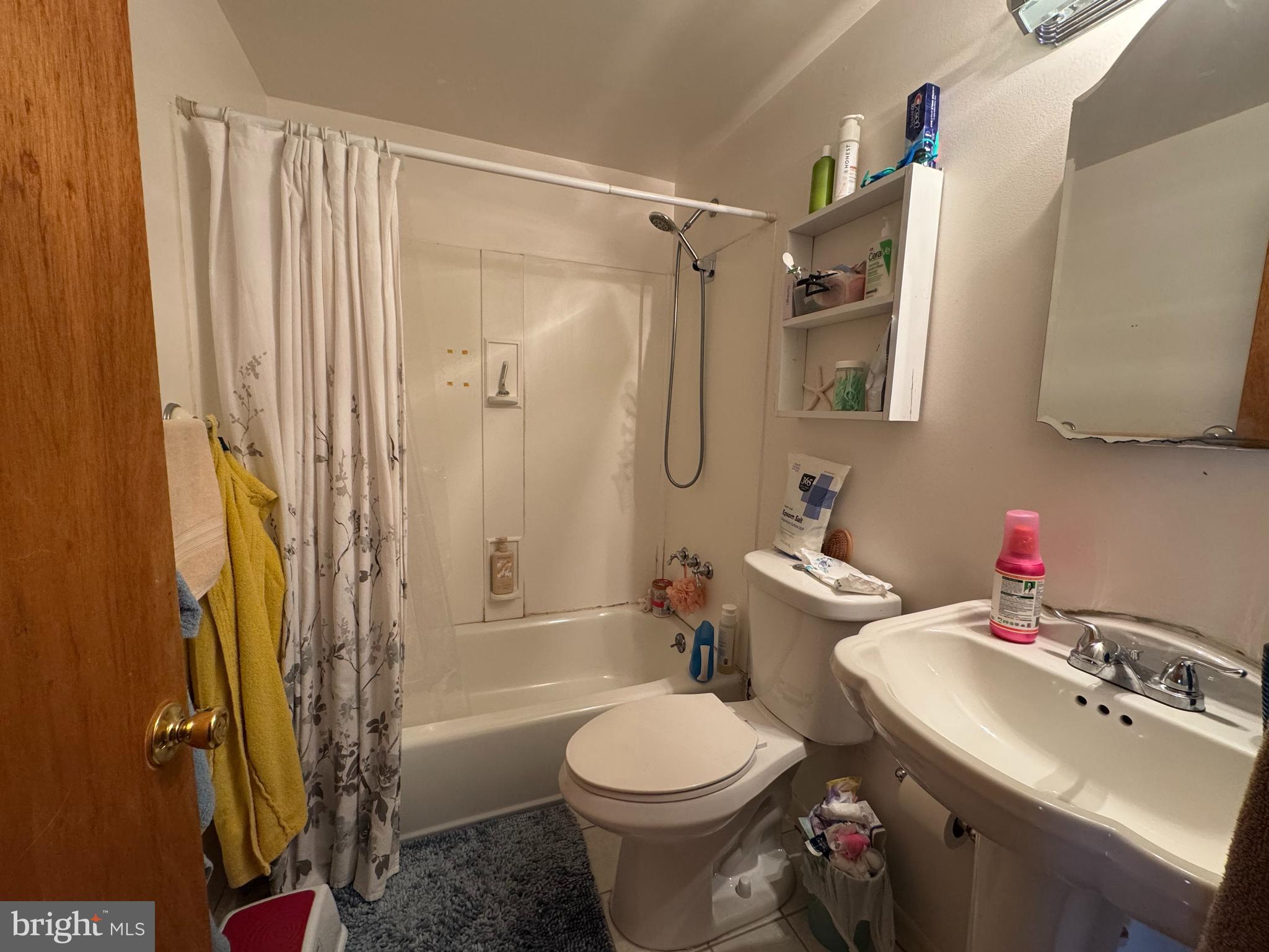 SOMERTON - Residential