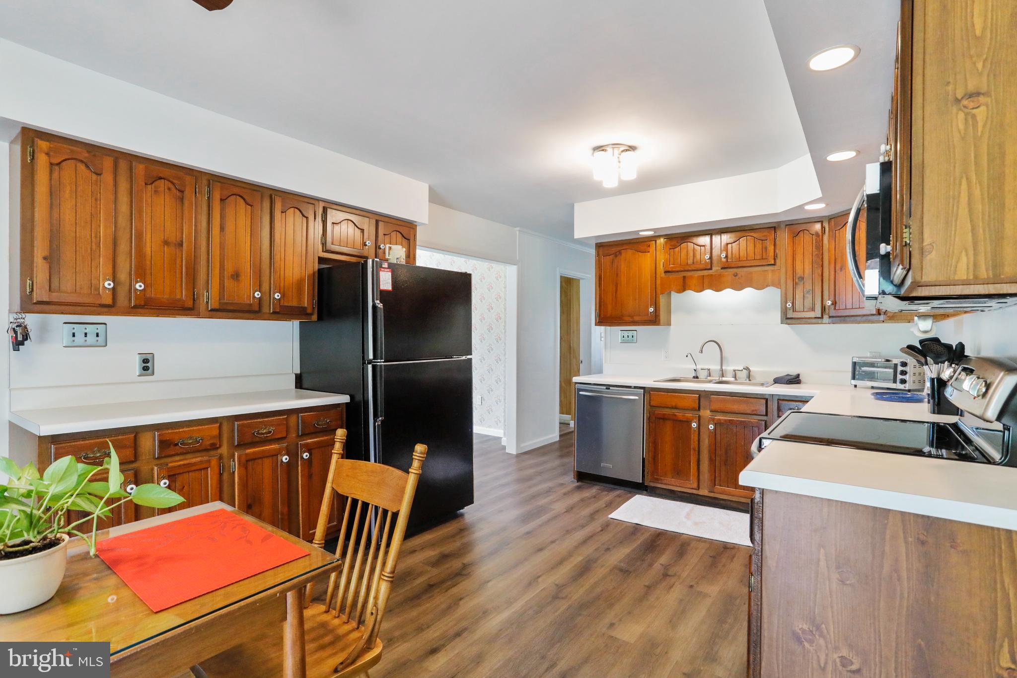 AYR TOWNSHIP - Residential