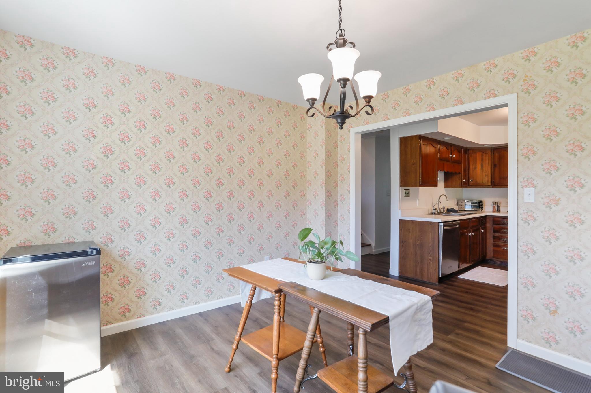 AYR TOWNSHIP - Residential