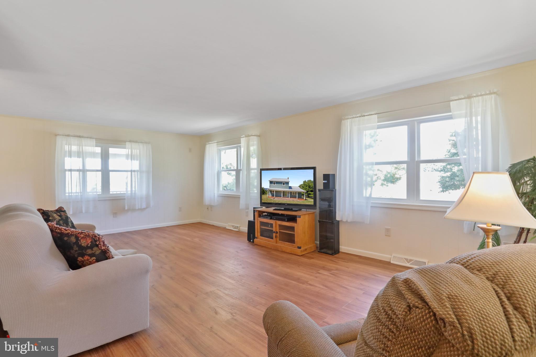 AYR TOWNSHIP - Residential