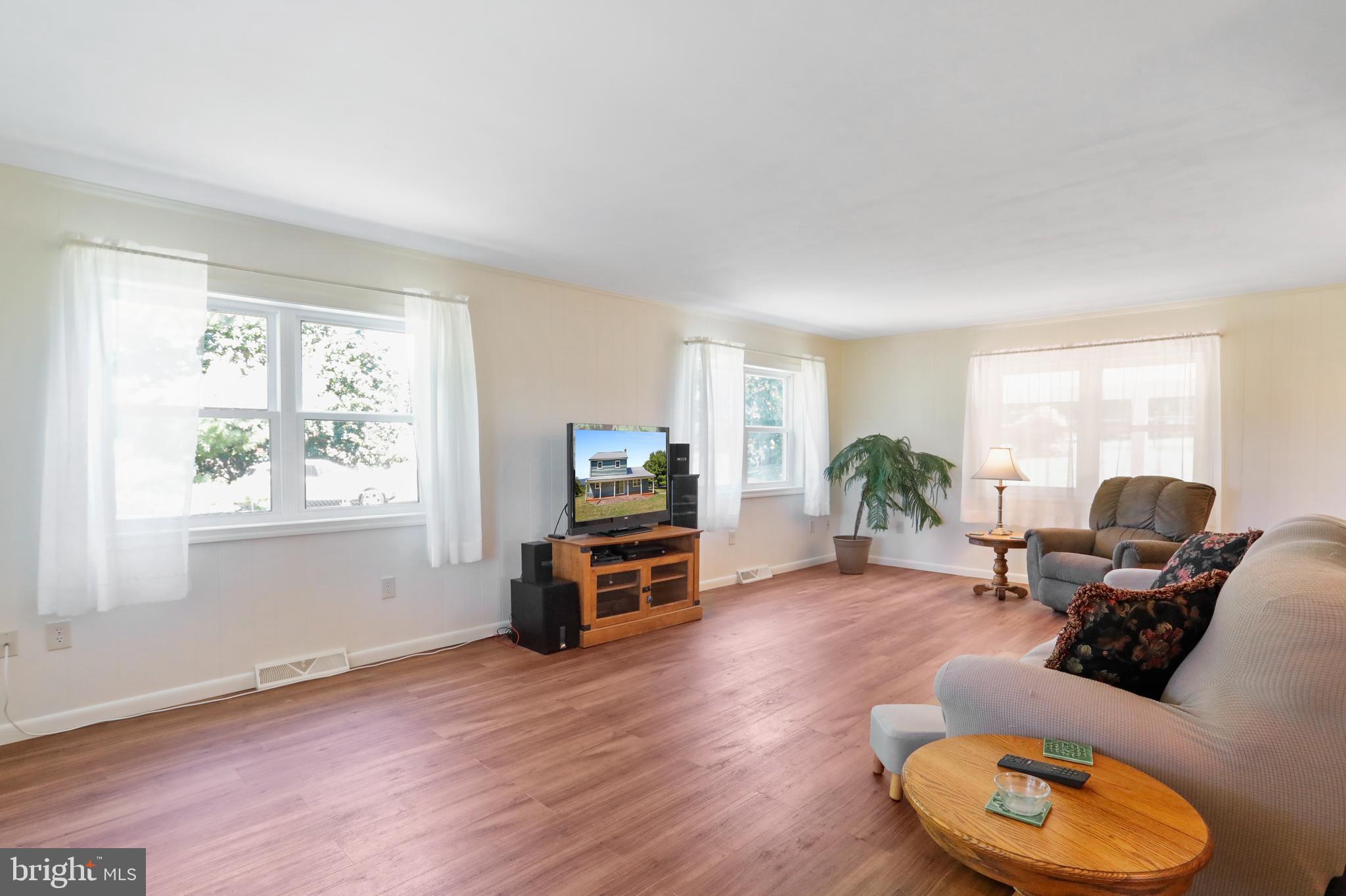 AYR TOWNSHIP - Residential