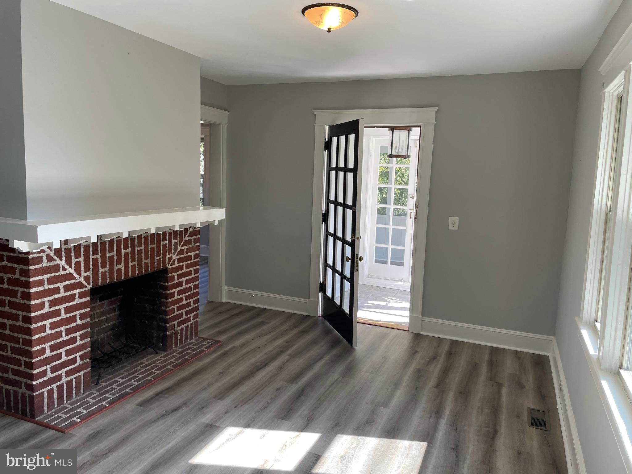 LINTHICUM HEIGHTS - Residential Lease