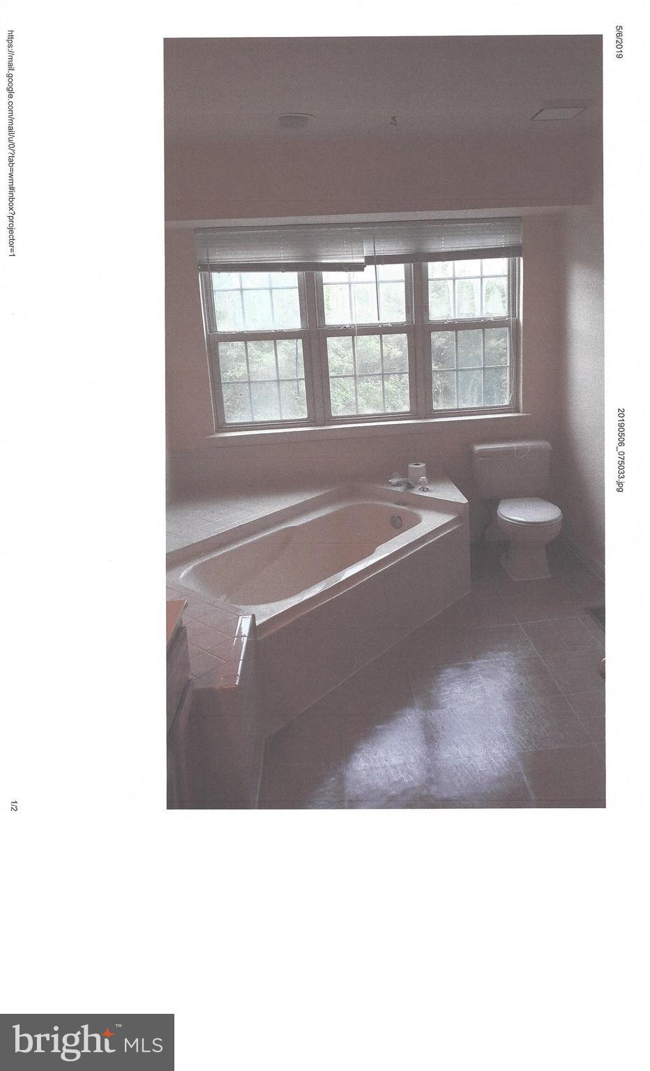 SUMMIT CREEK - Residential