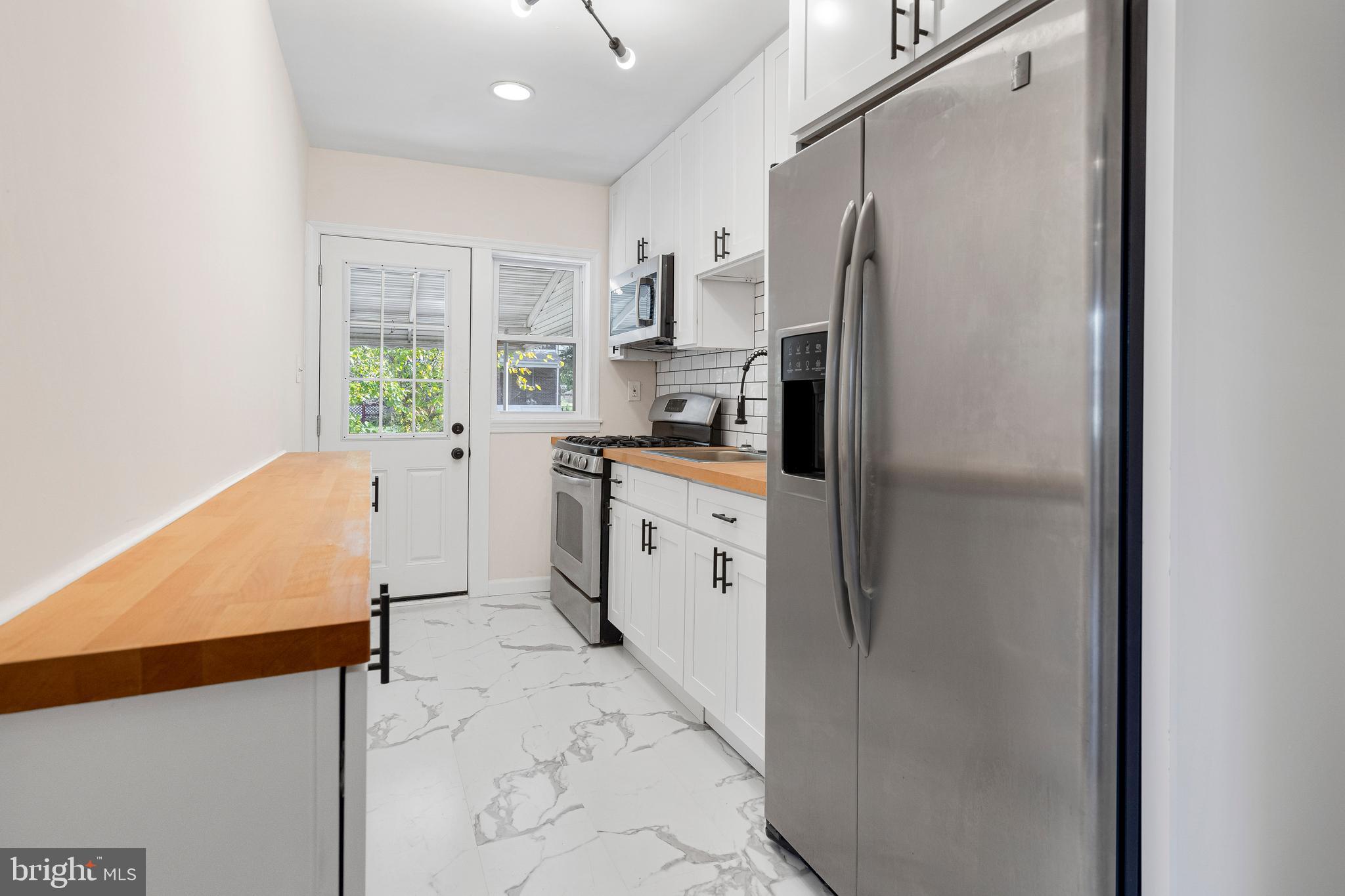 ARLINGTON - Residential Lease