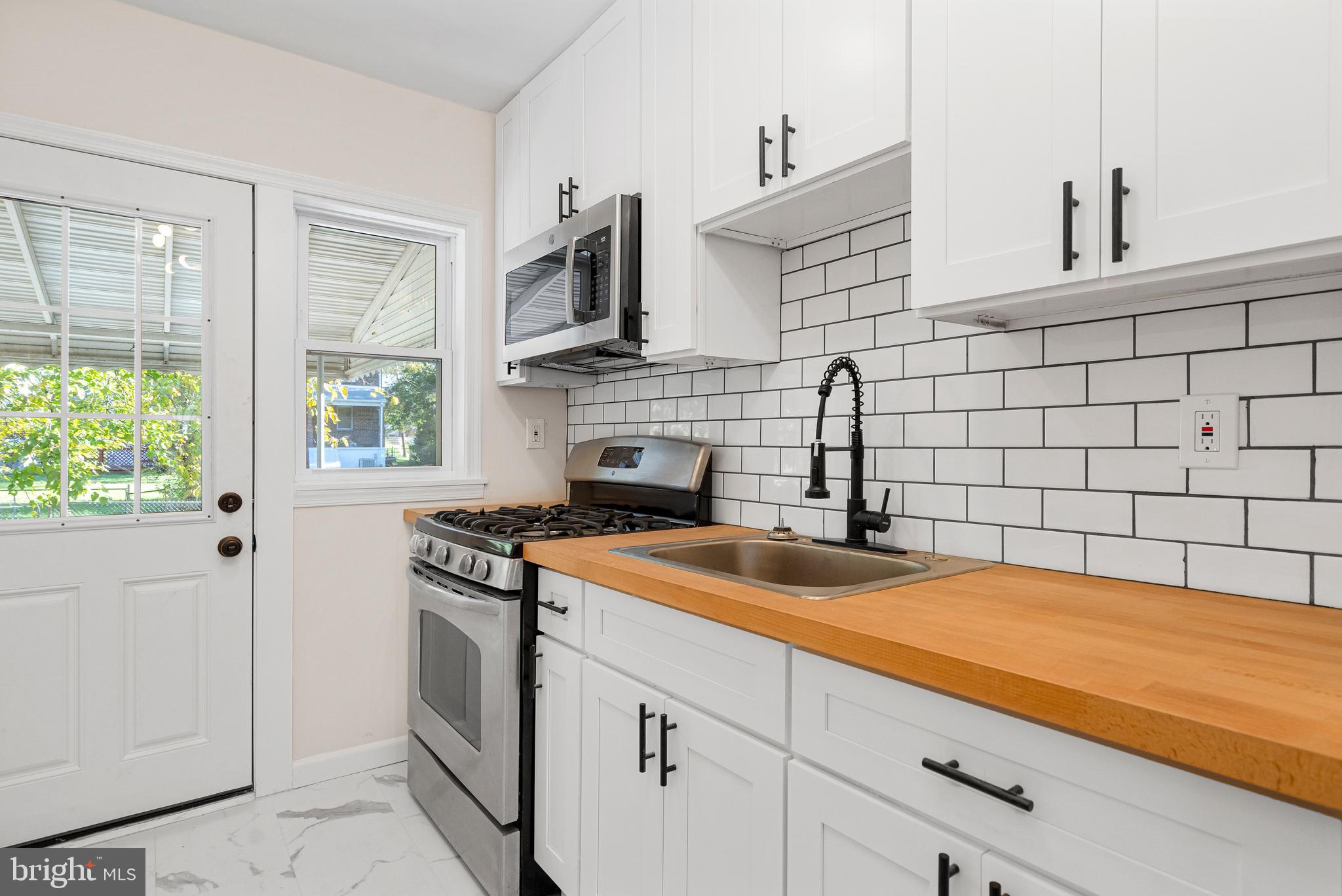 ARLINGTON - Residential Lease