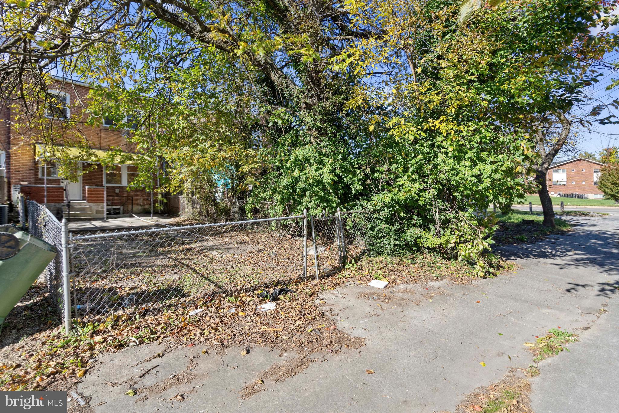 ARLINGTON - Residential Lease