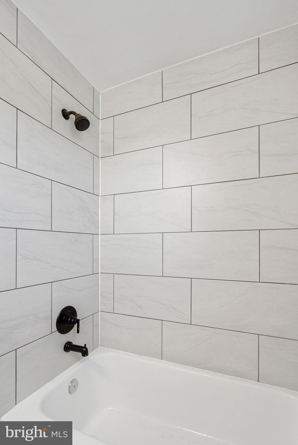 ARLINGTON - Residential Lease