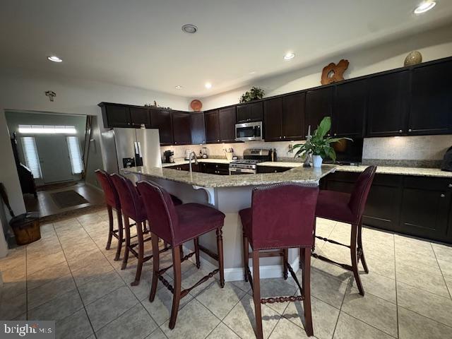 JAMESTOWN SQUARE - Residential