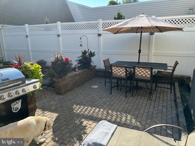 JAMESTOWN SQUARE - Residential