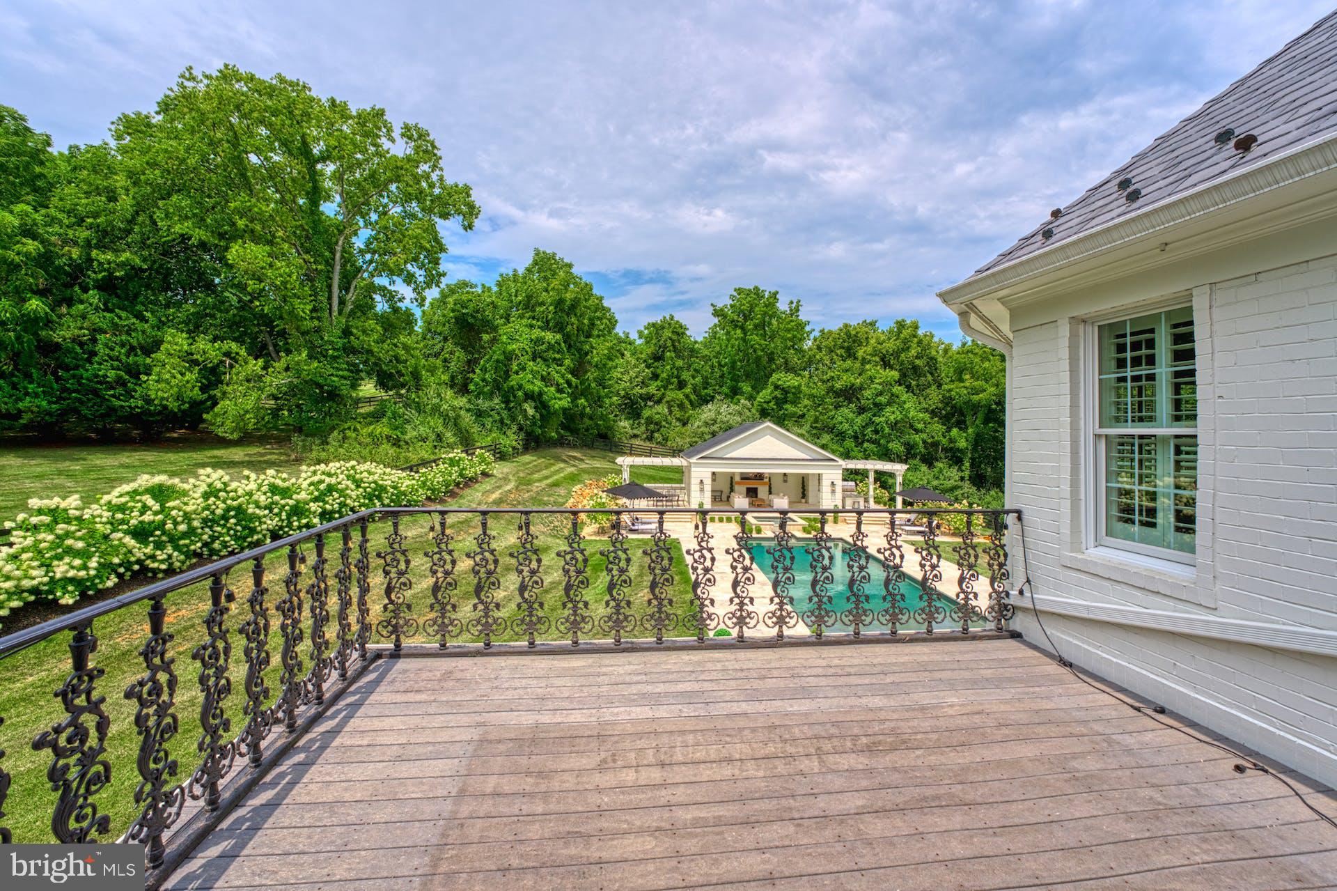 BEACON HILL - Residential