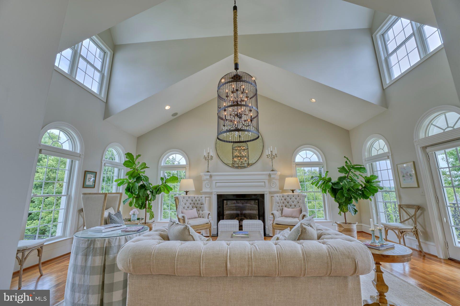 BEACON HILL - Residential