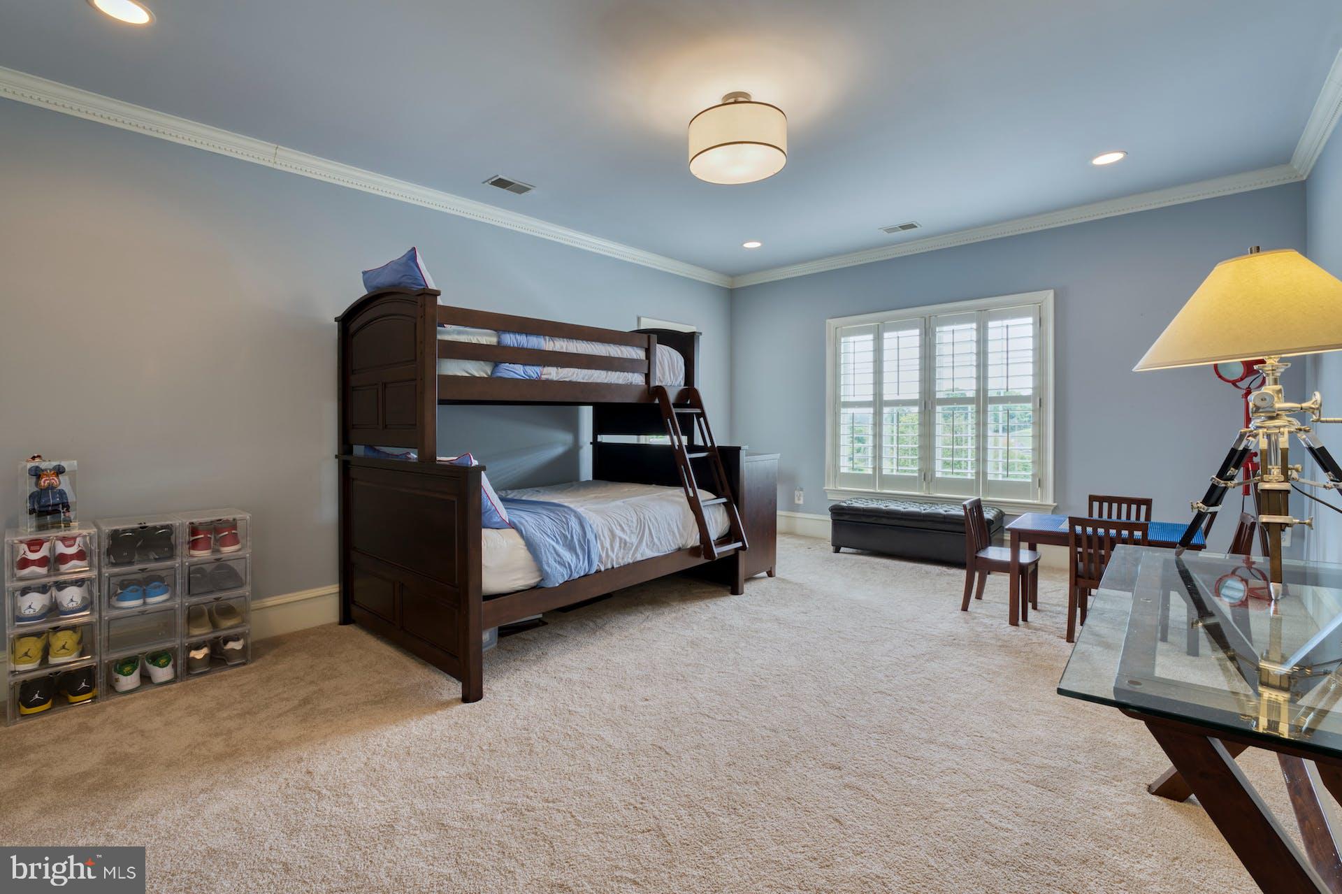 BEACON HILL - Residential