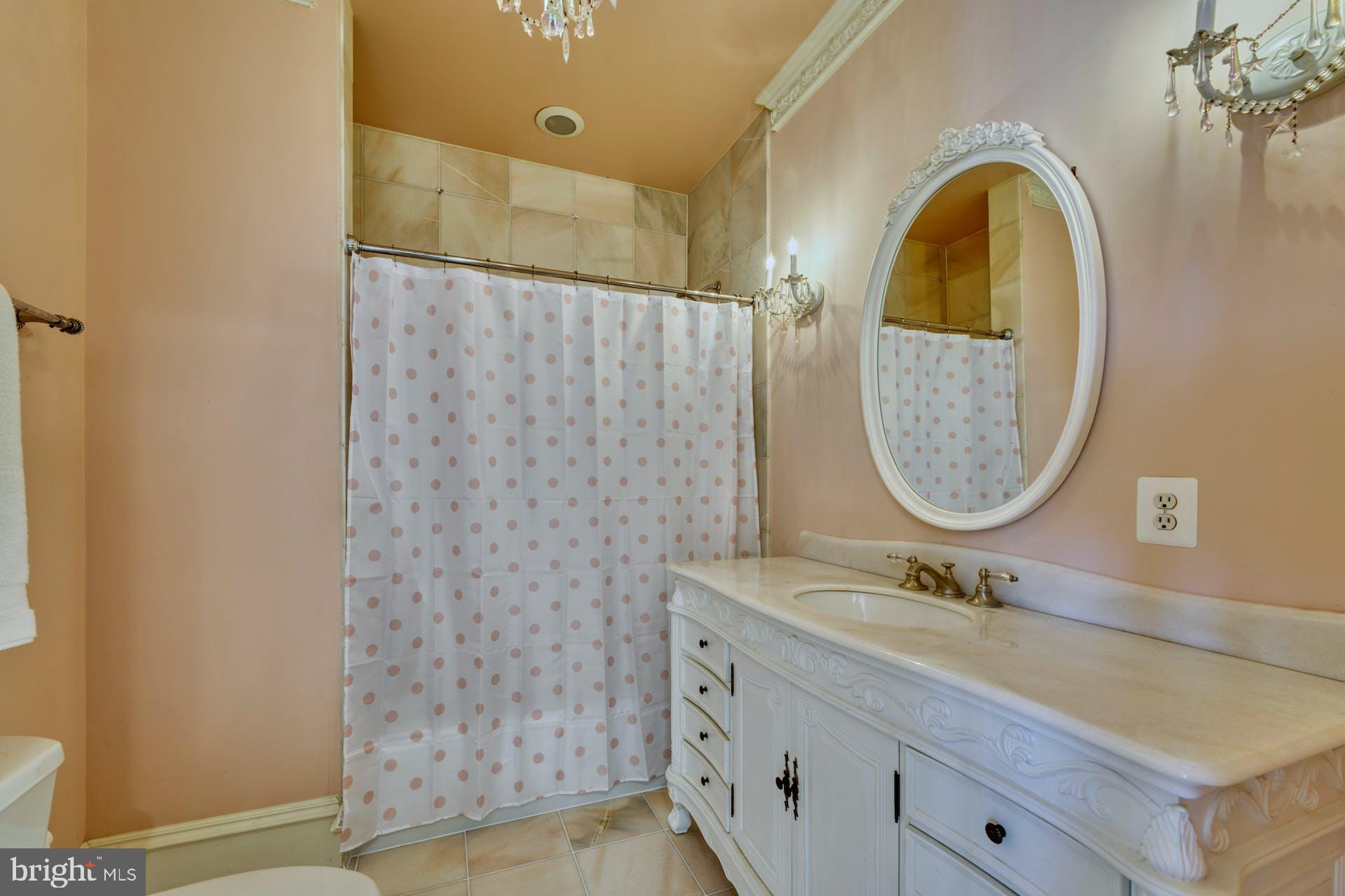 BEACON HILL - Residential