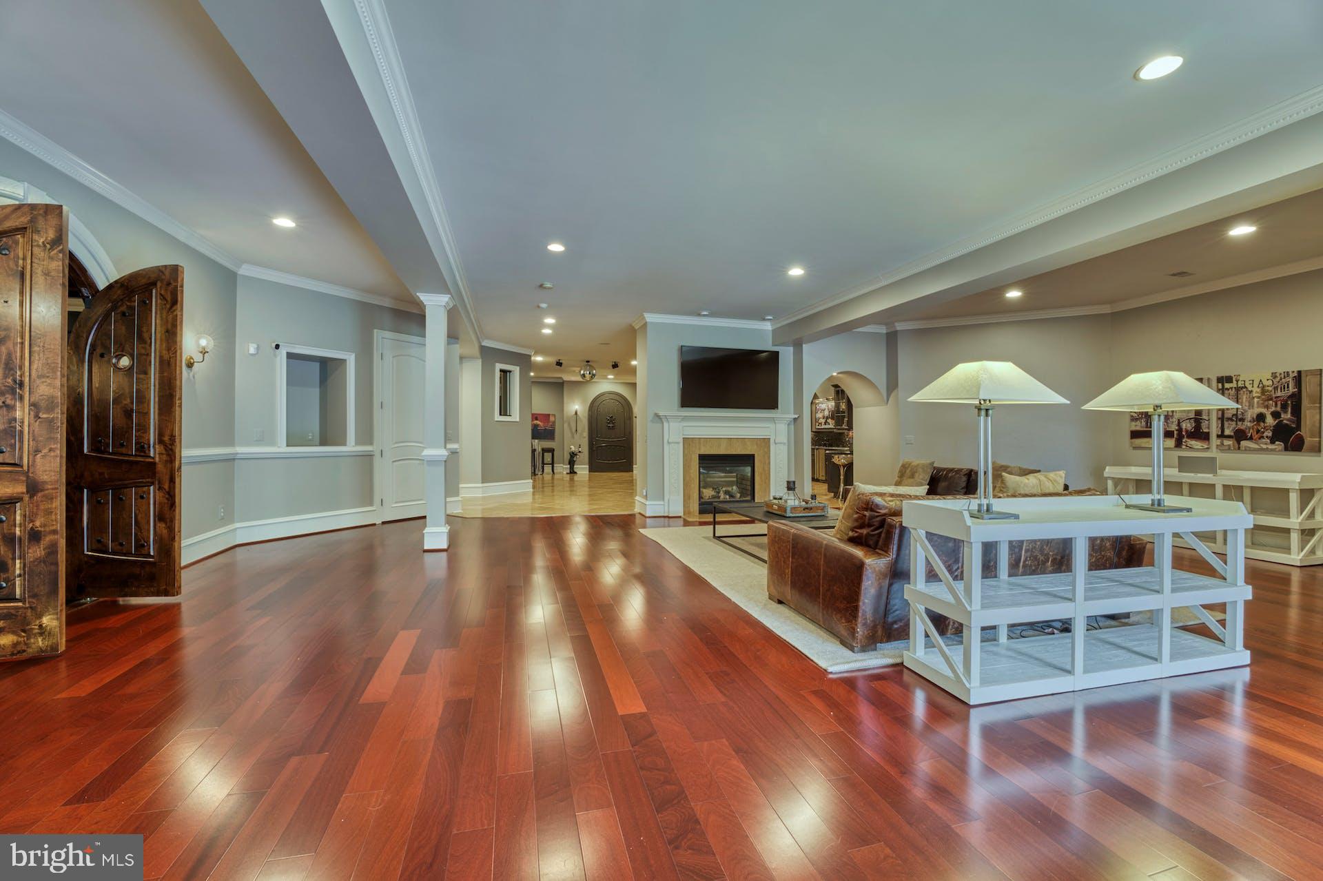 BEACON HILL - Residential