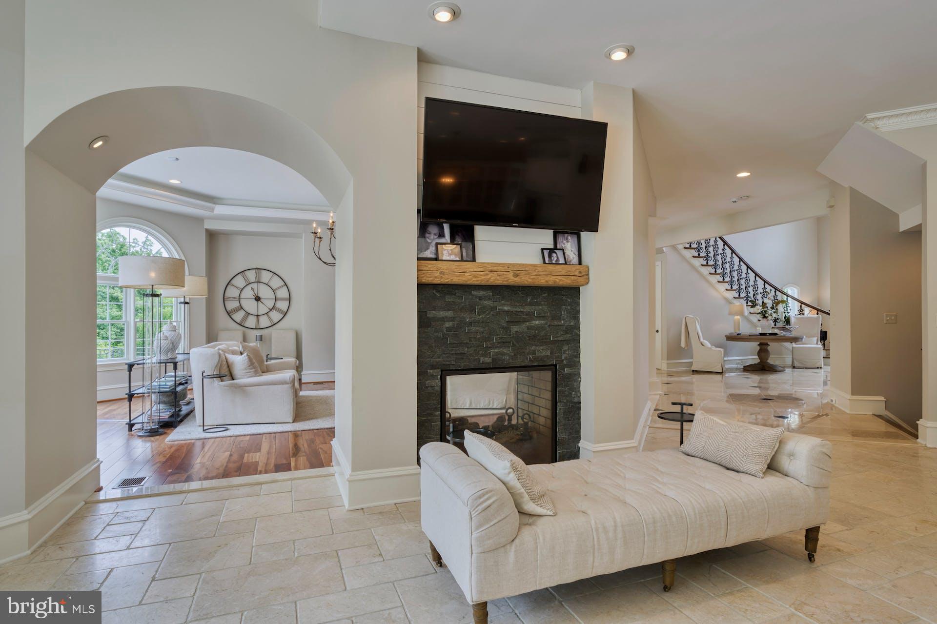 BEACON HILL - Residential