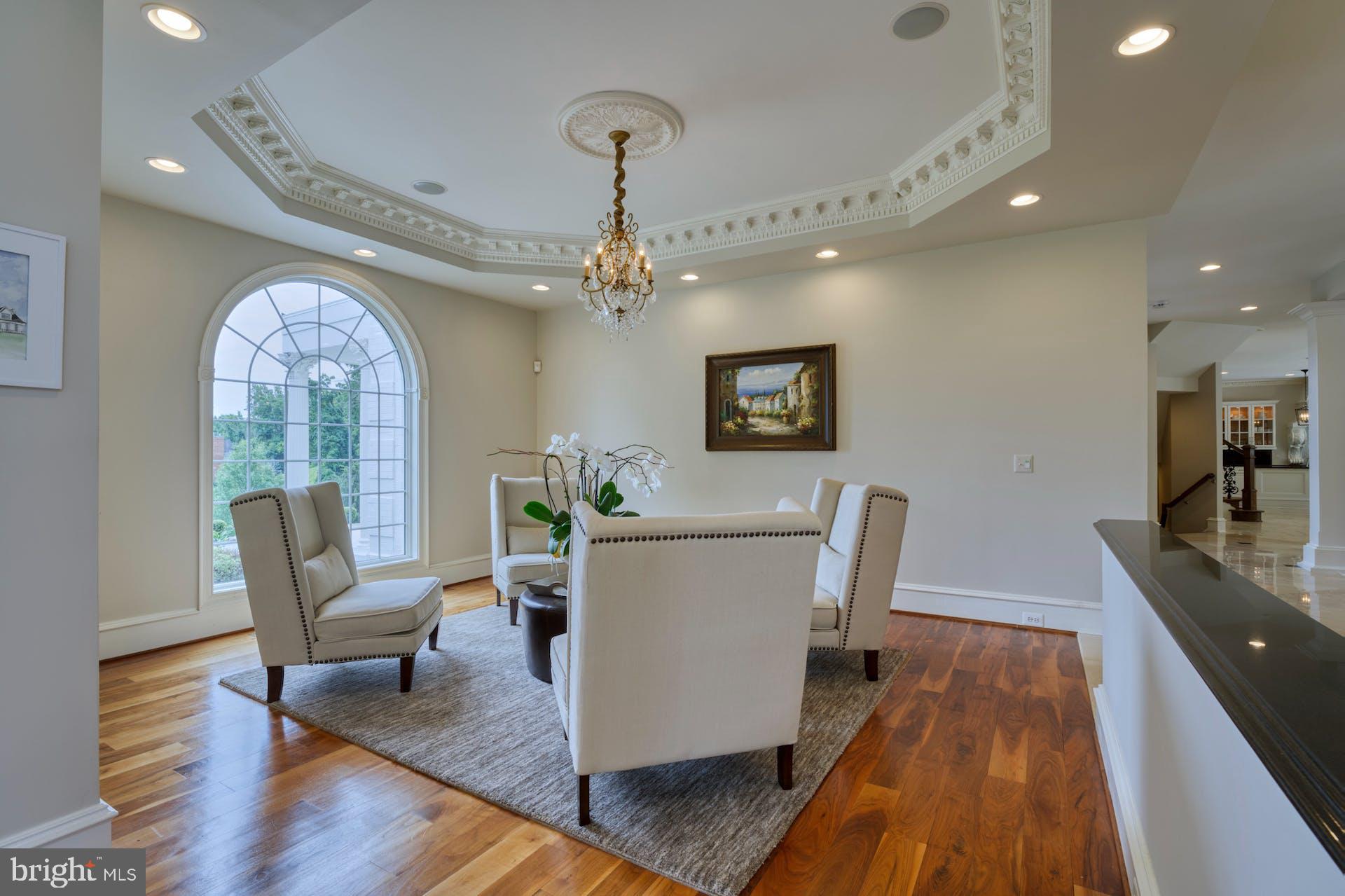 BEACON HILL - Residential