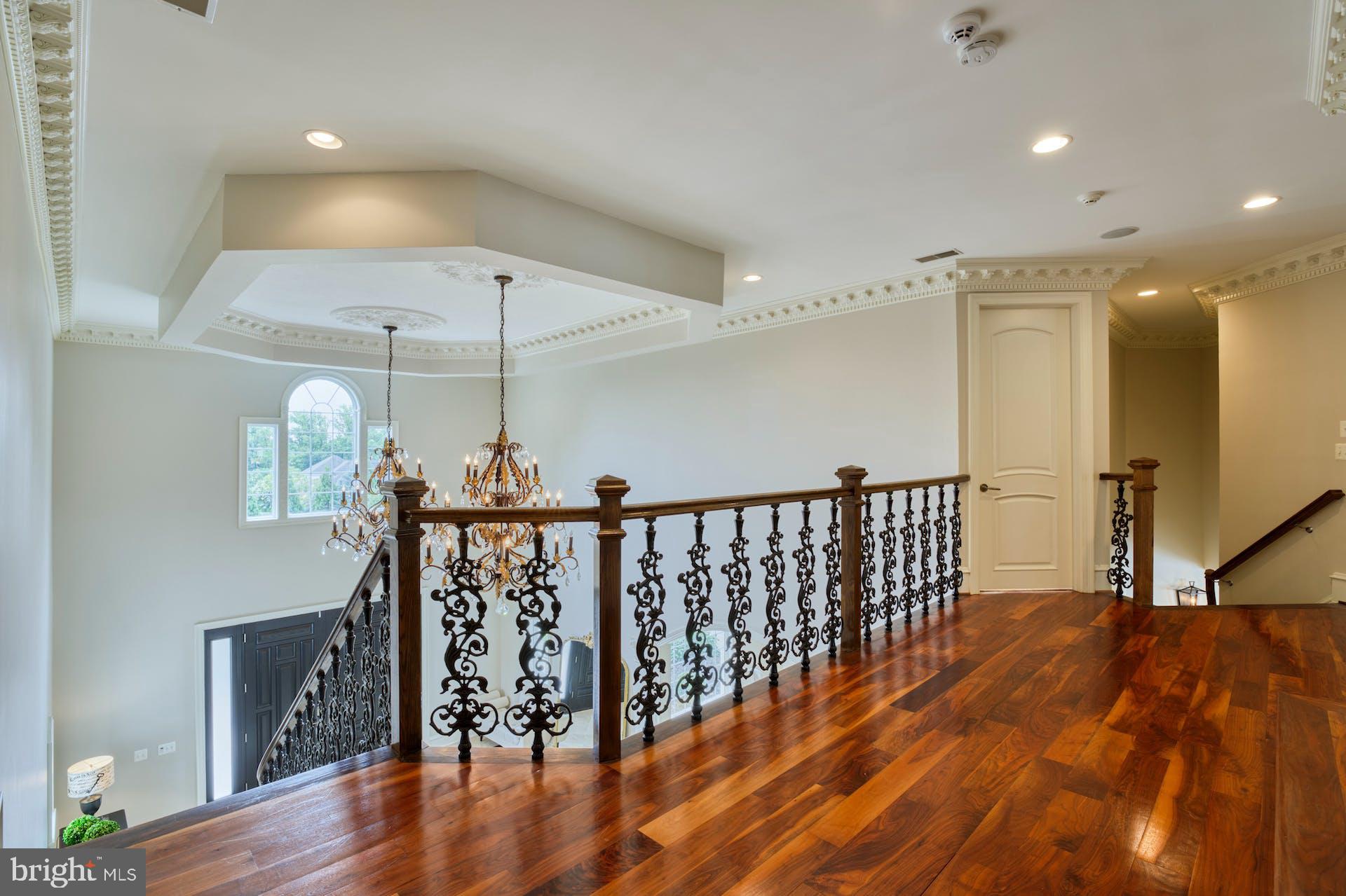 BEACON HILL - Residential