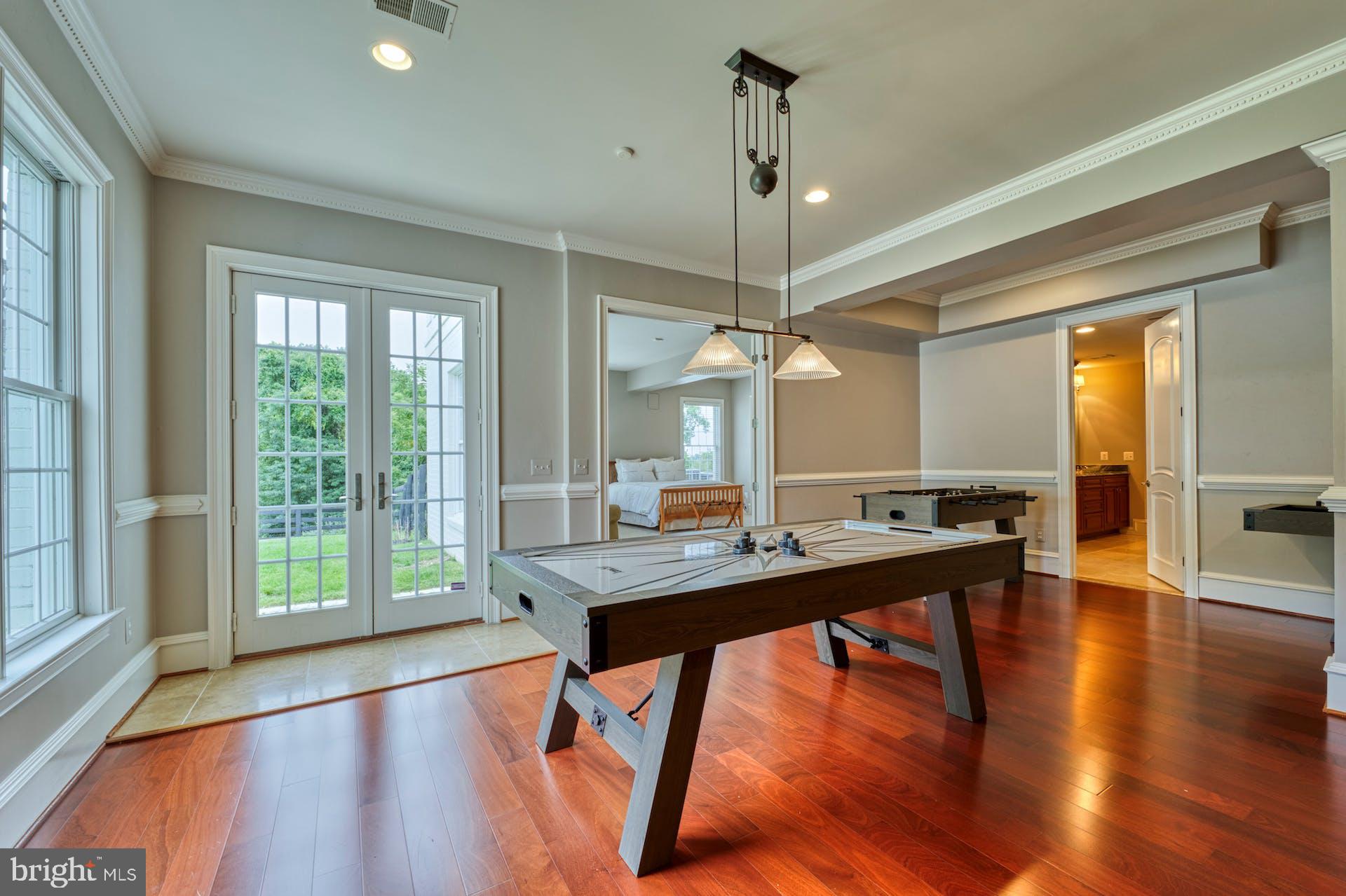 BEACON HILL - Residential