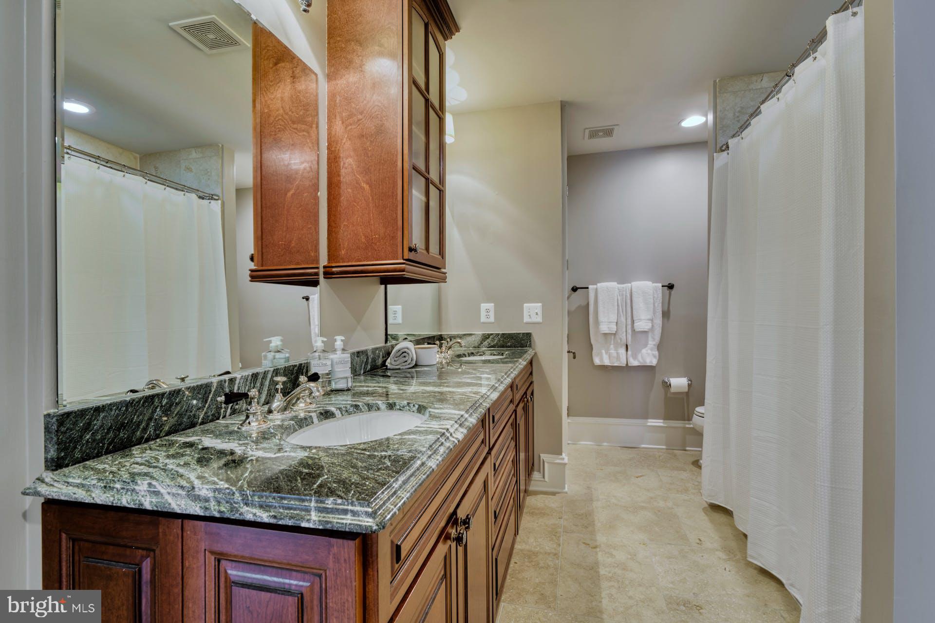 BEACON HILL - Residential