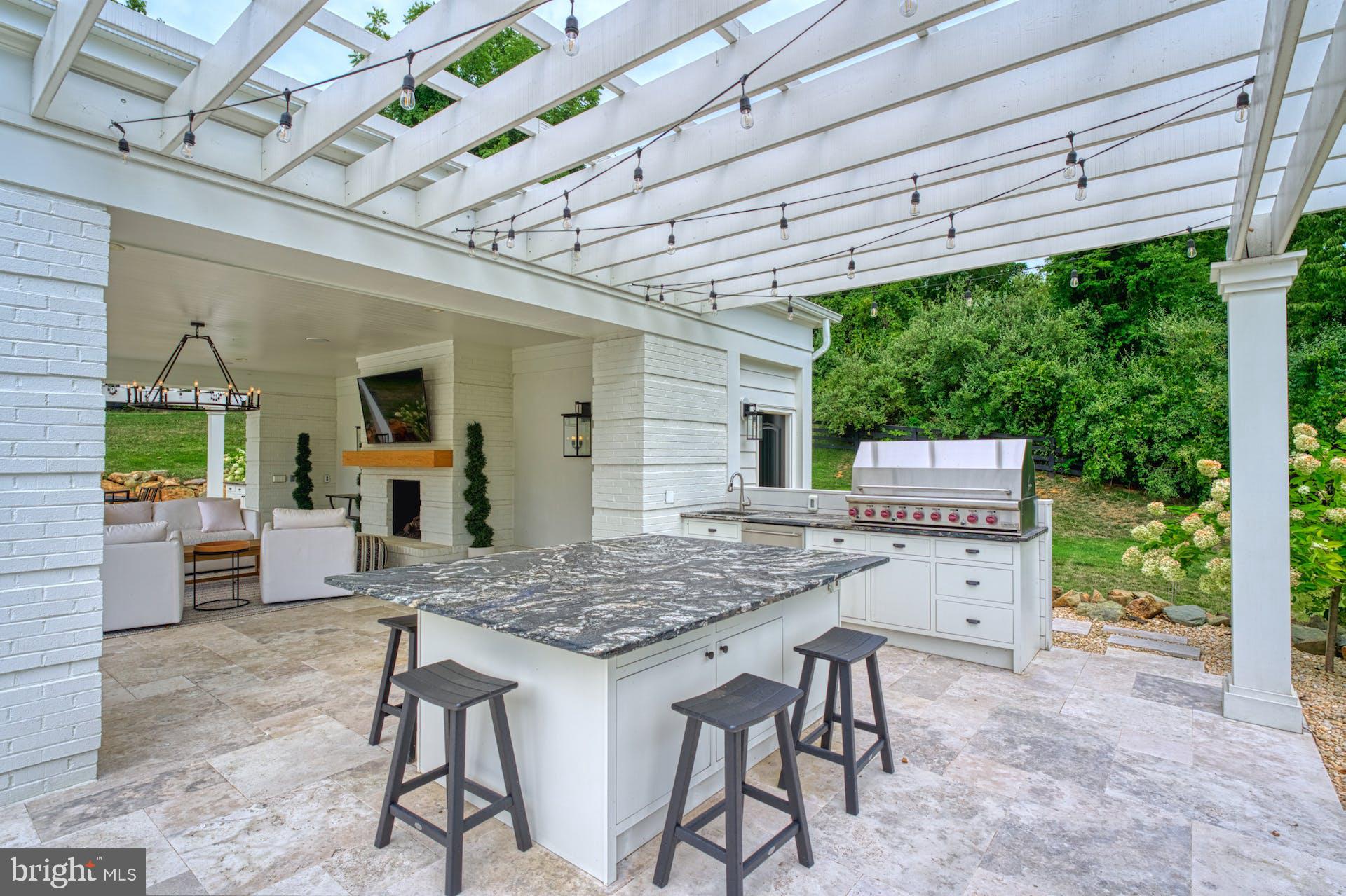 BEACON HILL - Residential