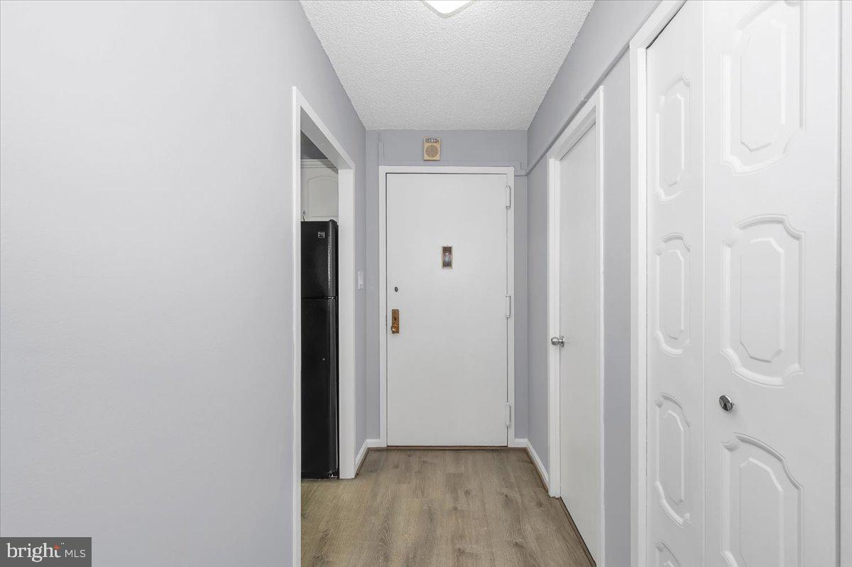 PROMENADE TOWERS - Residential