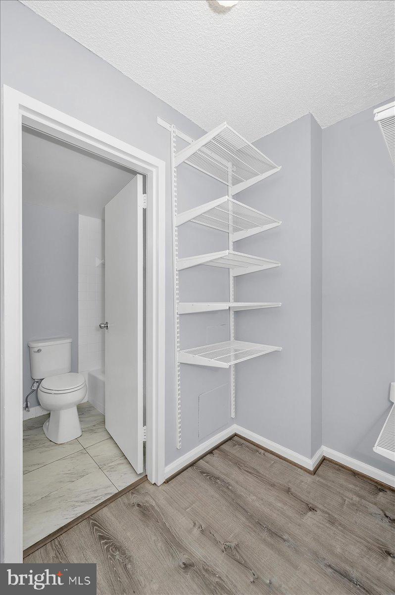 PROMENADE TOWERS - Residential