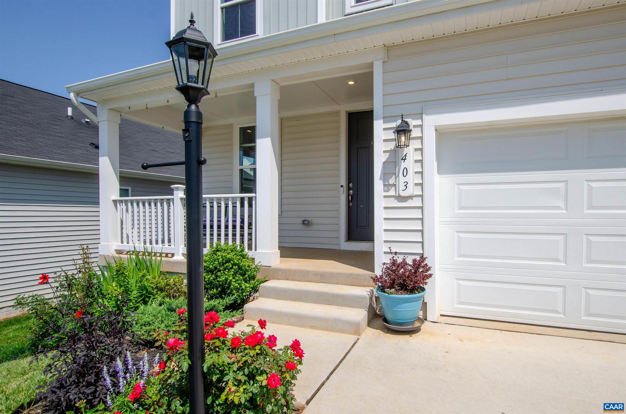 403 MEADOWS DR