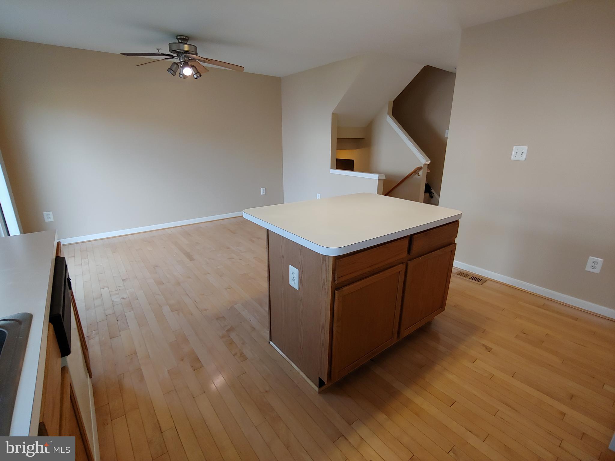 SEVEN OAKS - Residential Lease