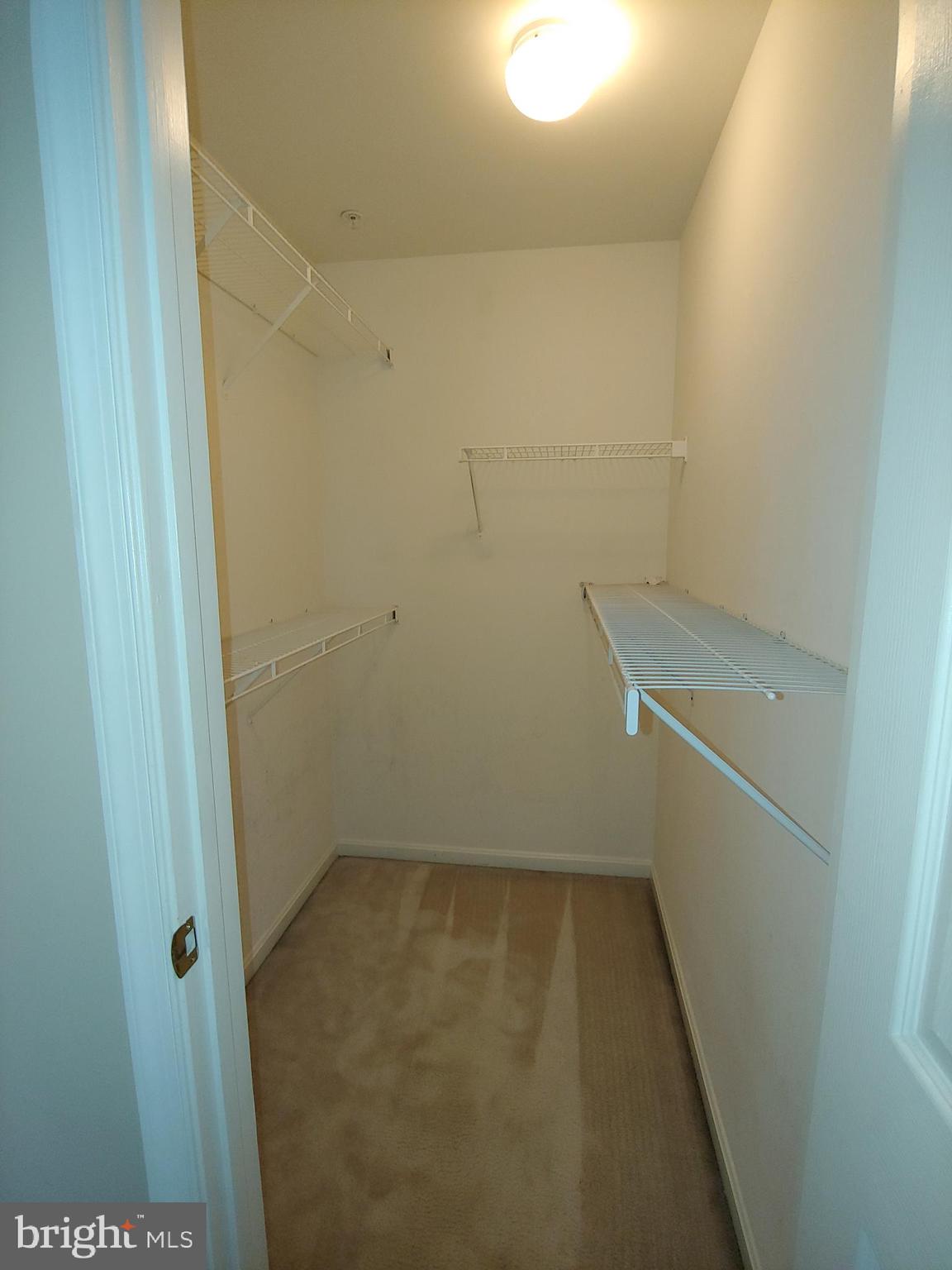 SEVEN OAKS - Residential Lease