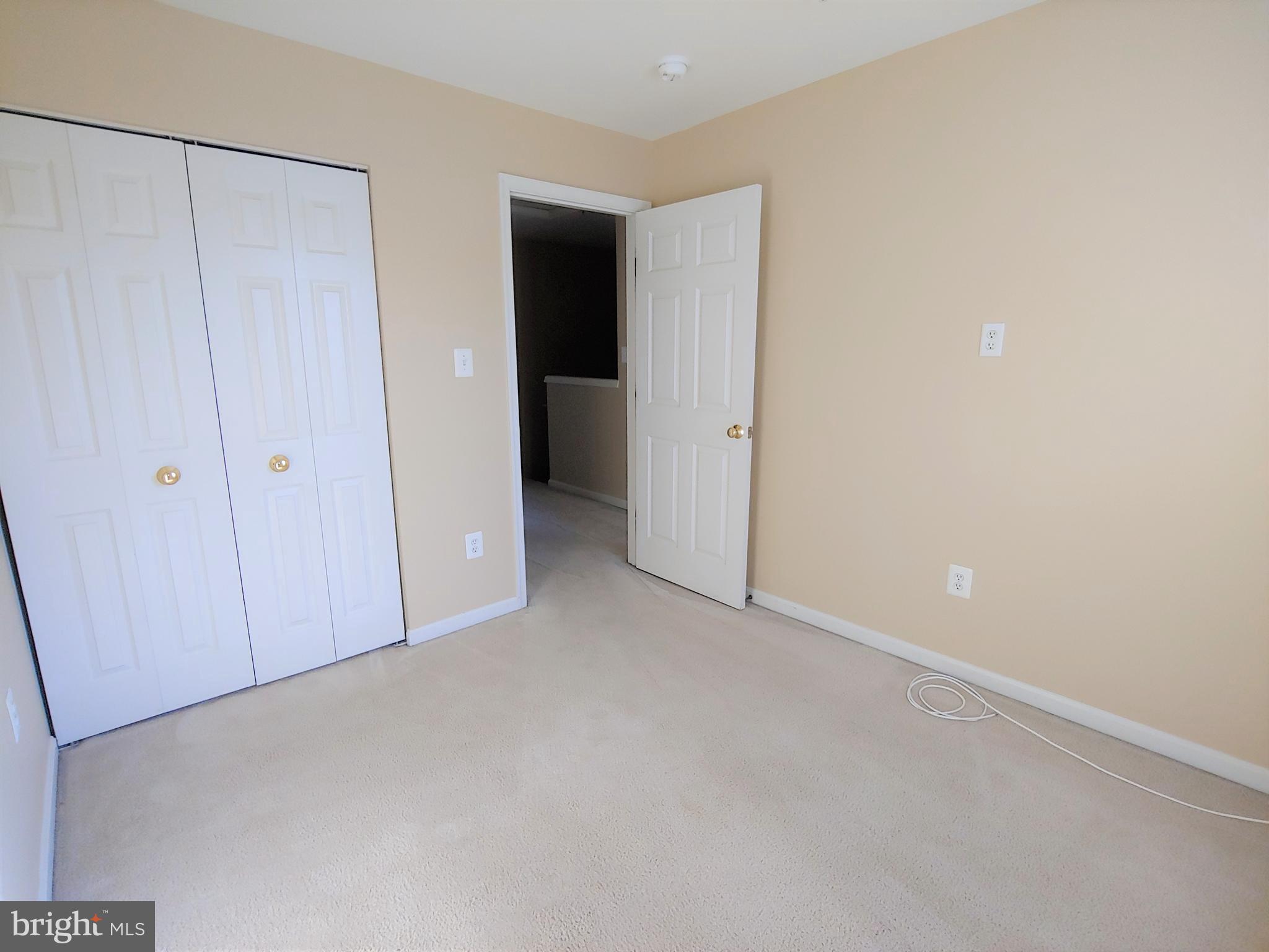 SEVEN OAKS - Residential Lease