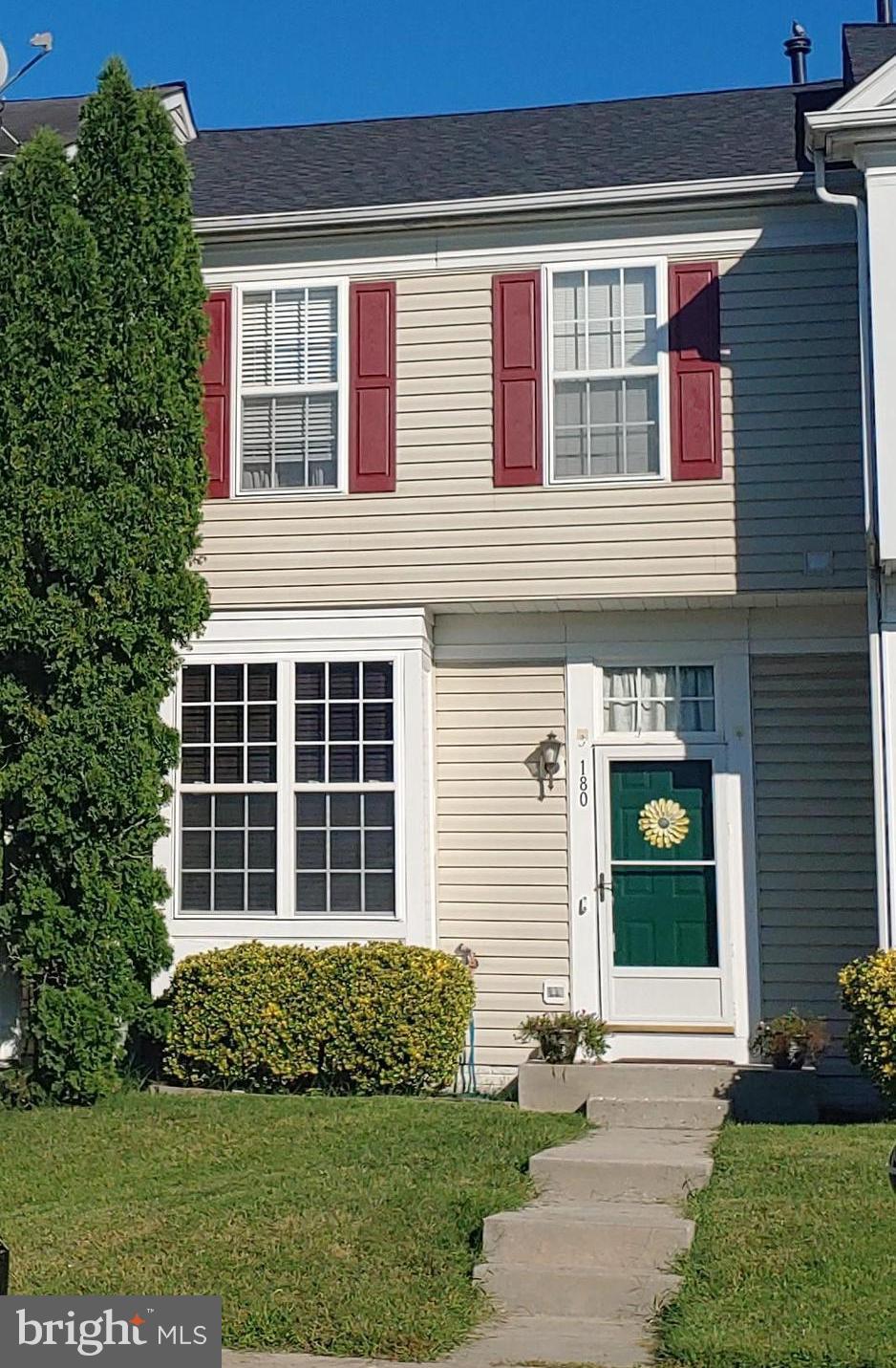 SEVEN OAKS - Residential Lease