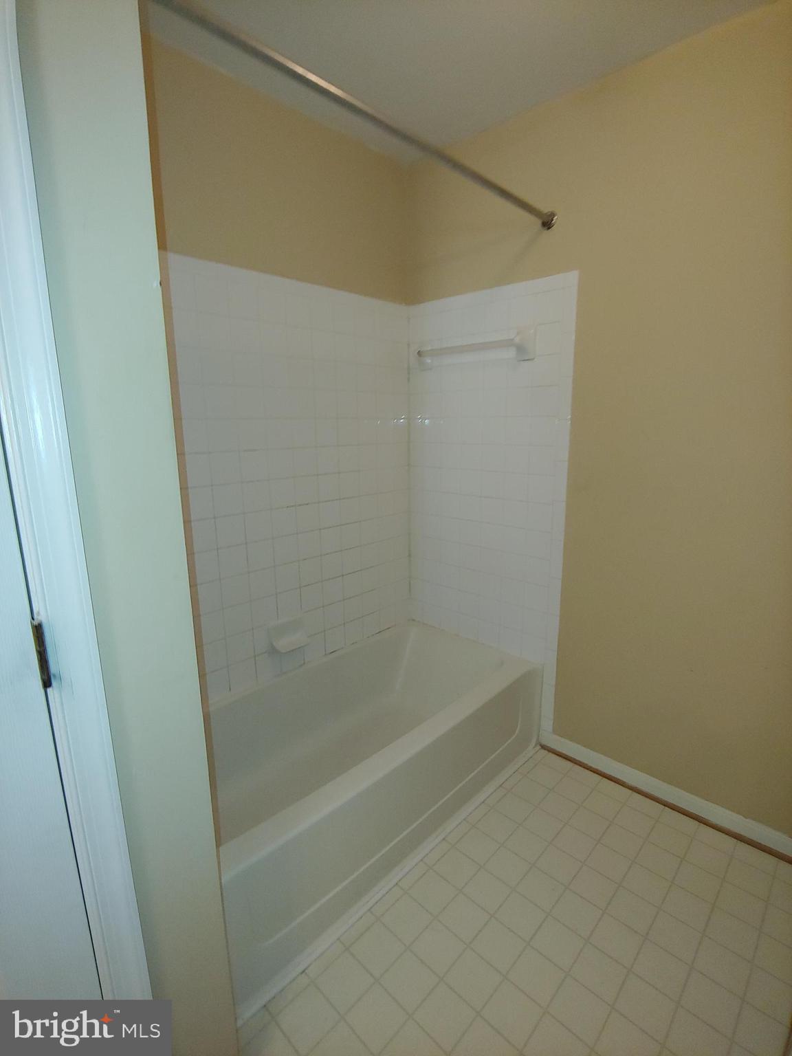 SEVEN OAKS - Residential Lease