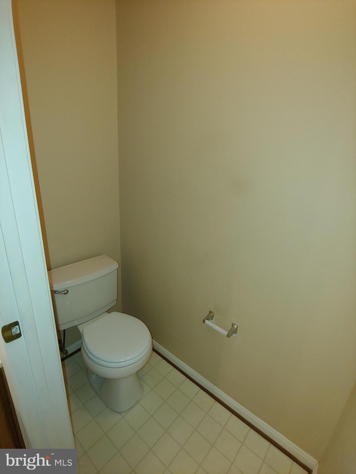 SEVEN OAKS - Residential Lease