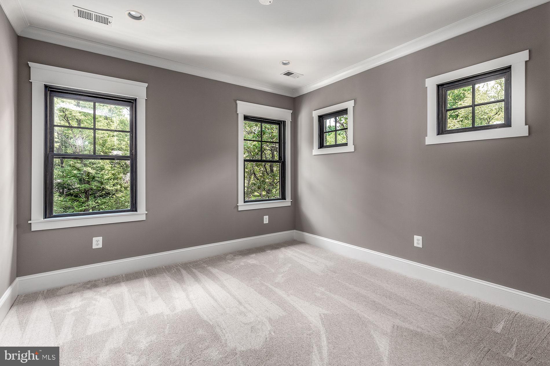 WESTFORD - Residential