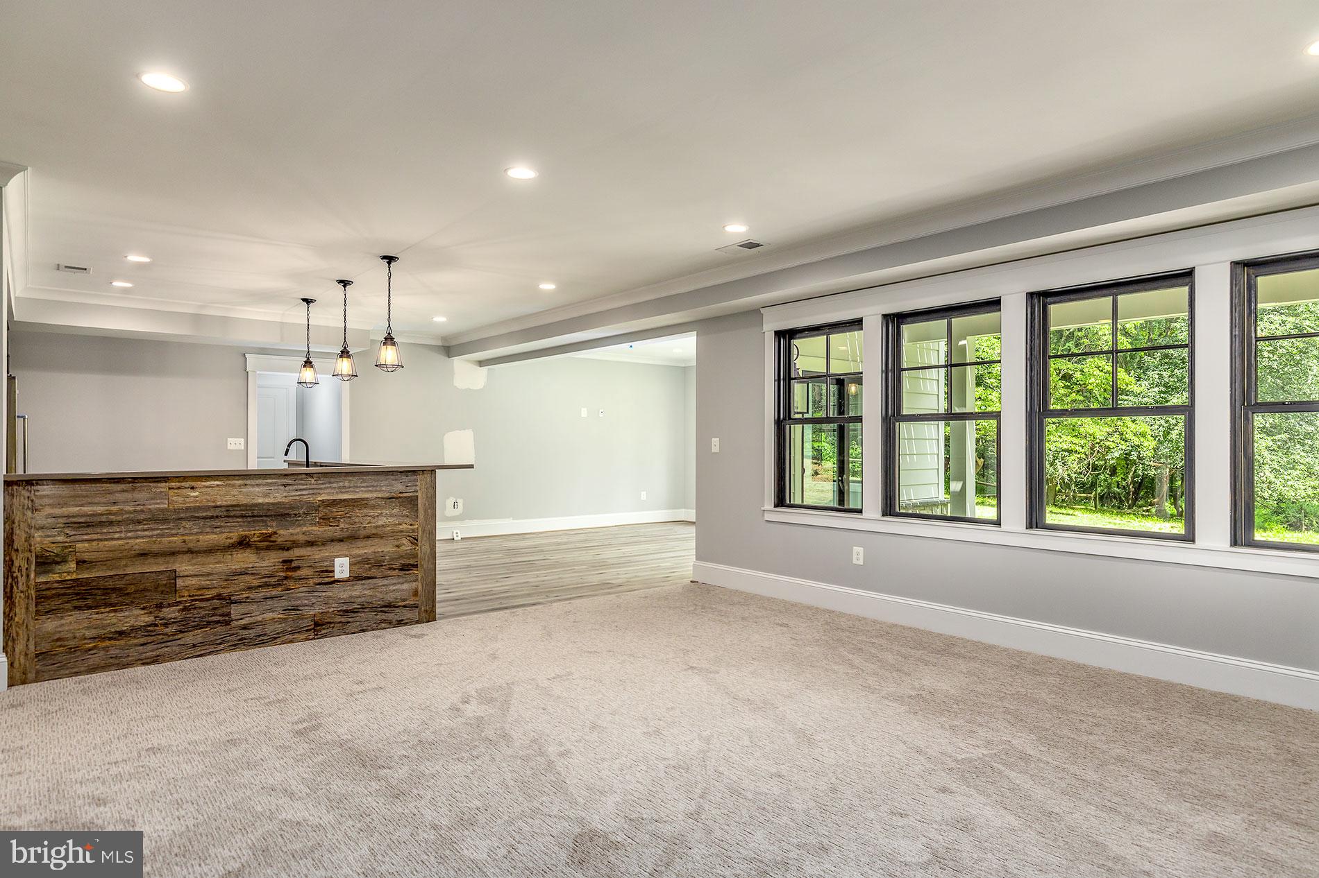 WESTFORD - Residential