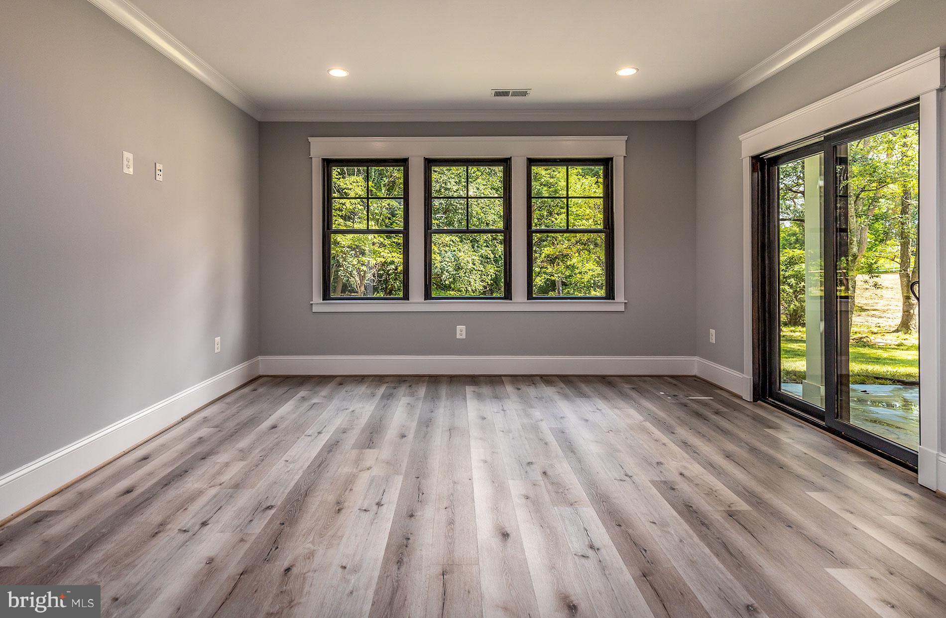 WESTFORD - Residential